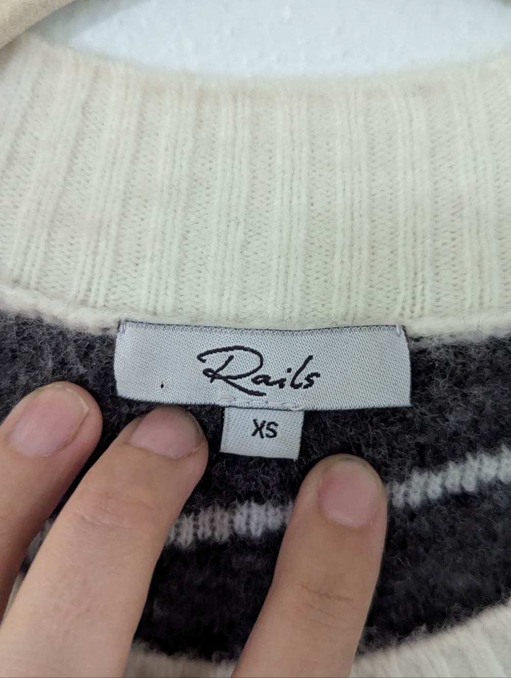 Rails Lana Abstract Mixed Abstract Tiger Sweater Crewneck Cashmere White Gray XS - Picture 7 of 11